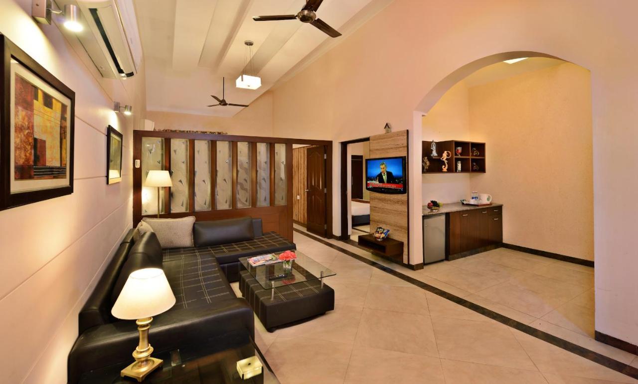Shri Radha Brij Vasundhara Resort & Spa Govardhan Bagian luar foto