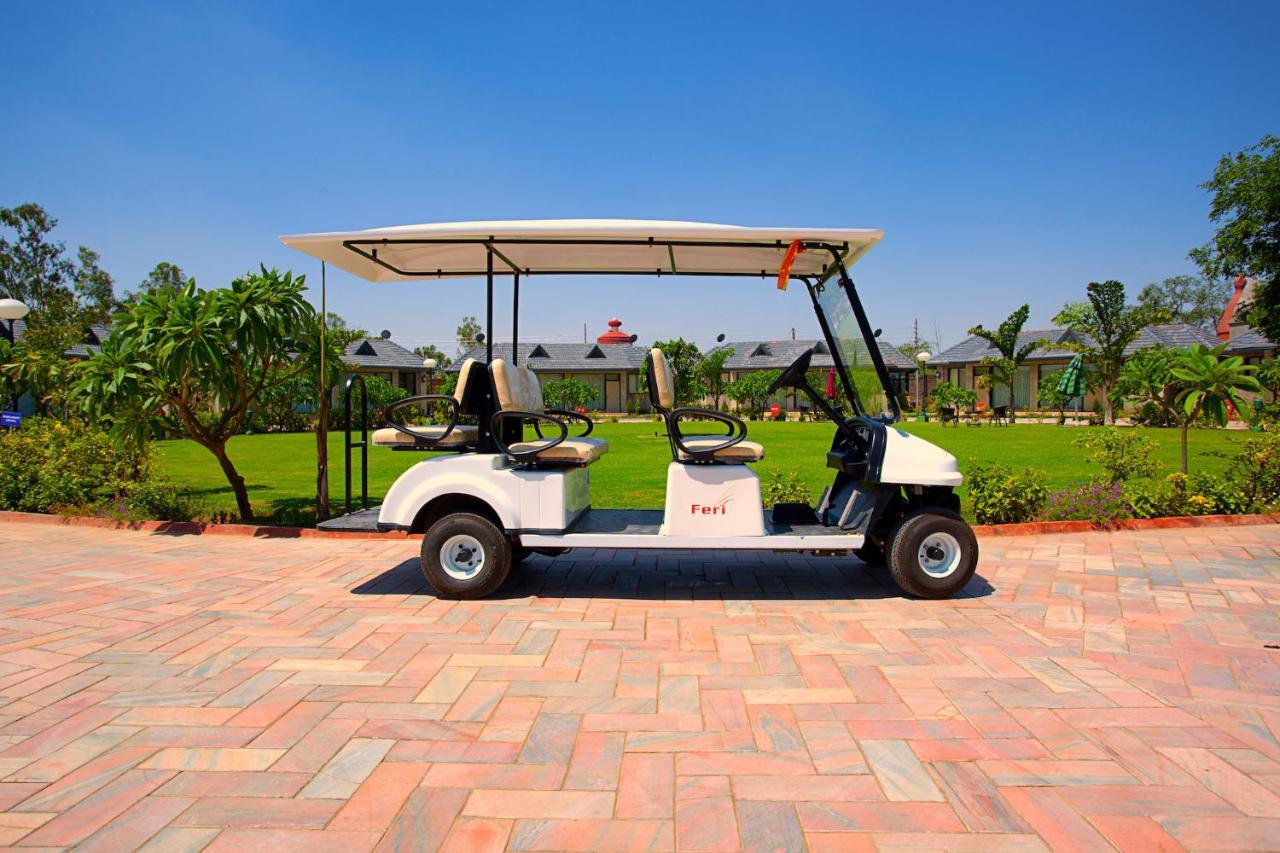 Shri Radha Brij Vasundhara Resort & Spa Govardhan Bagian luar foto